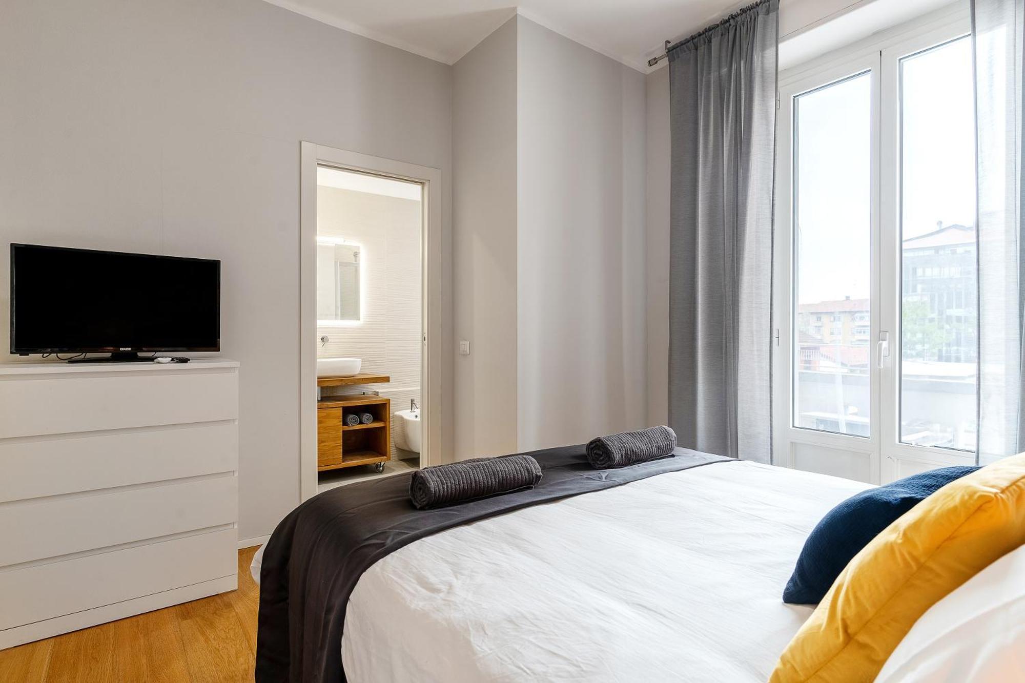 Tortona-Navigli Luxury Desing District Wifi E Neflix Apartment Milan Bagian luar foto