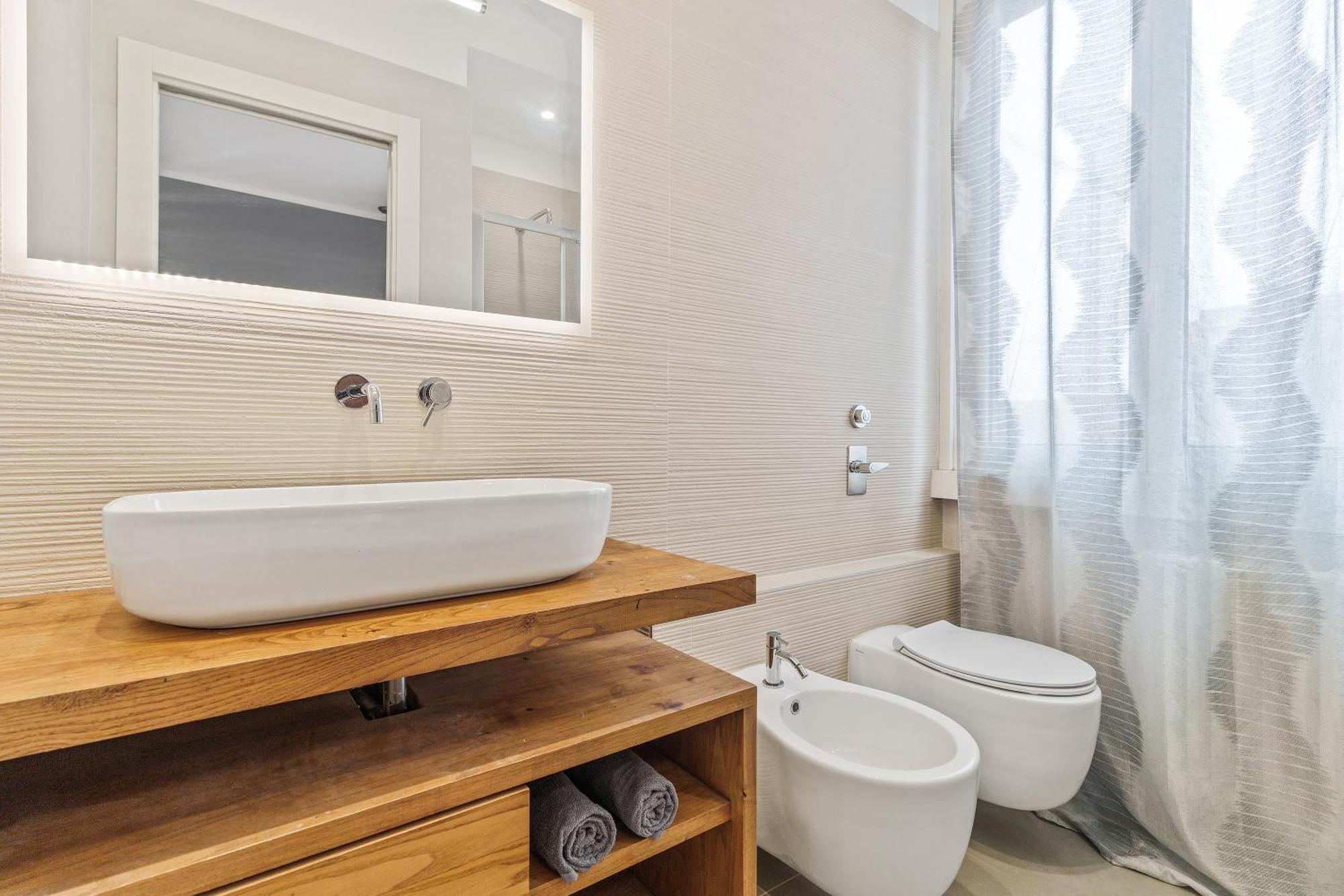 Tortona-Navigli Luxury Desing District Wifi E Neflix Apartment Milan Bagian luar foto