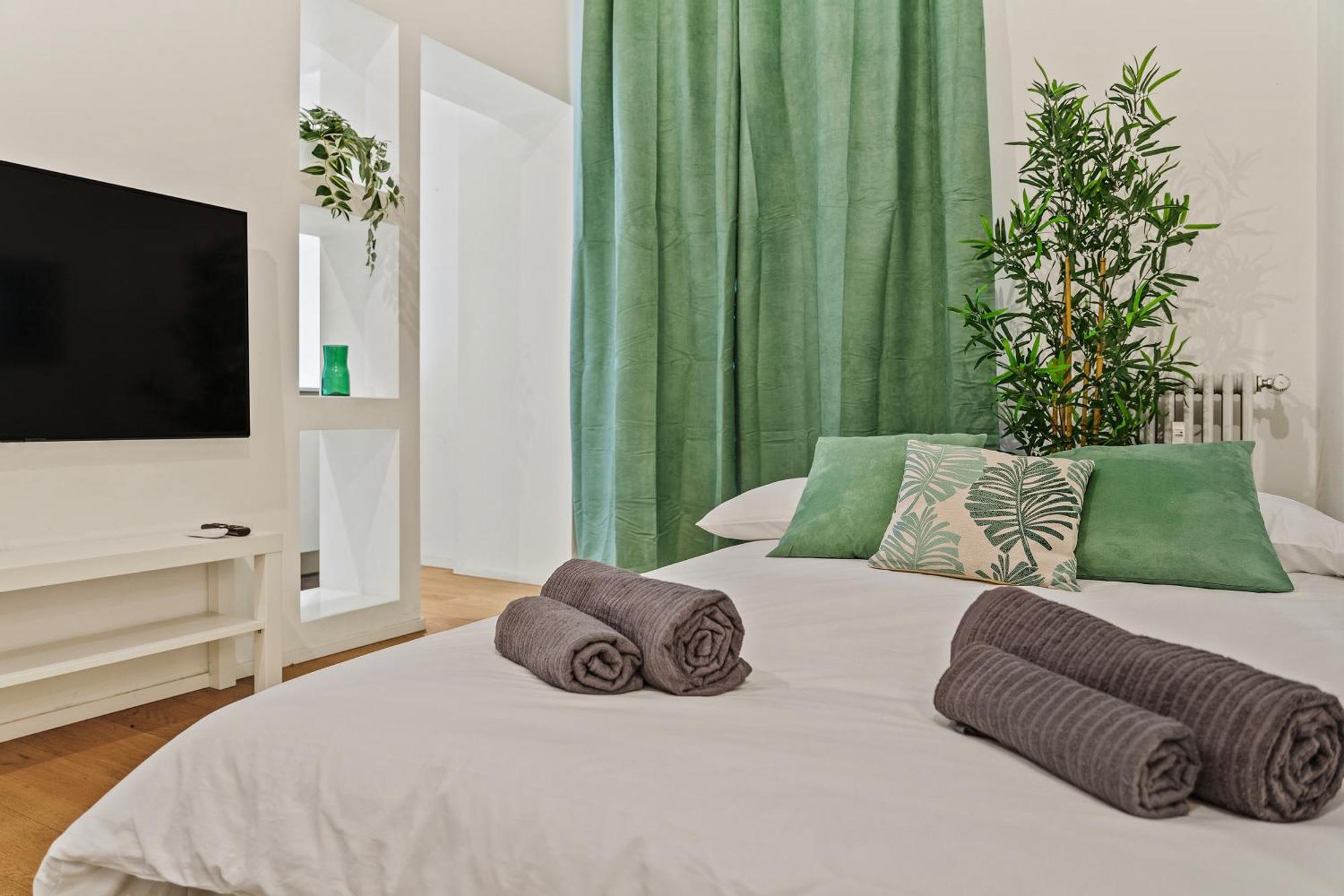 Tortona-Navigli Luxury Desing District Wifi E Neflix Apartment Milan Bagian luar foto